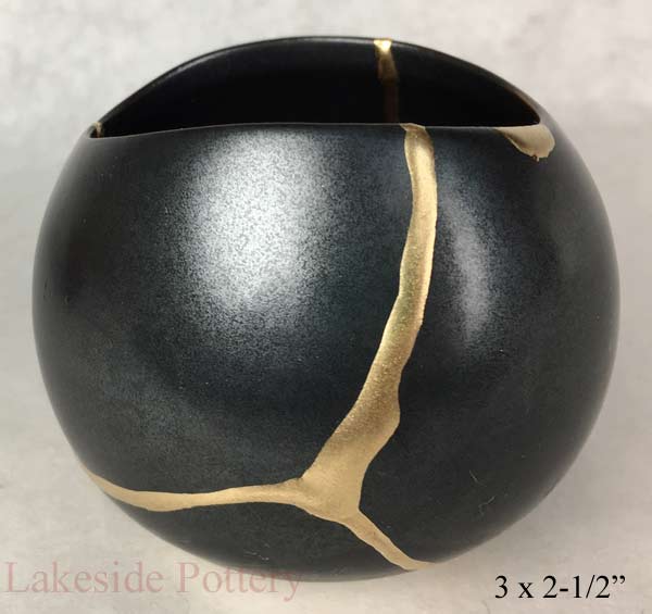 Japanese round bowl