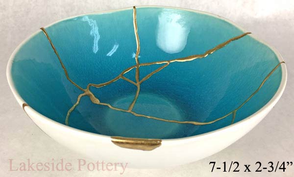 Turquoise crackled glaze Japanese bowl