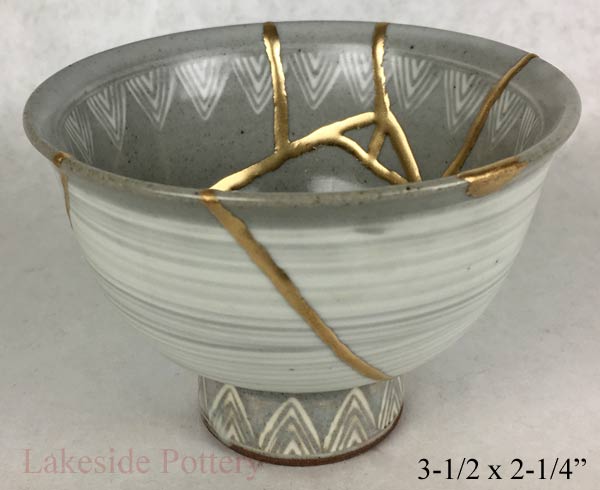 Japanese tea cup, kintsugi