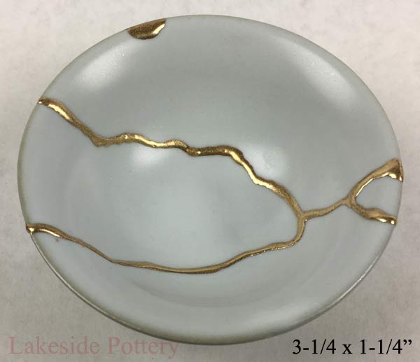 Japanese kintsugi bowl