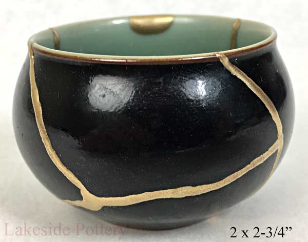 Japanese black / celadon bowl