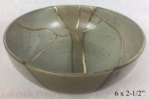 Japanese stoneware bowl