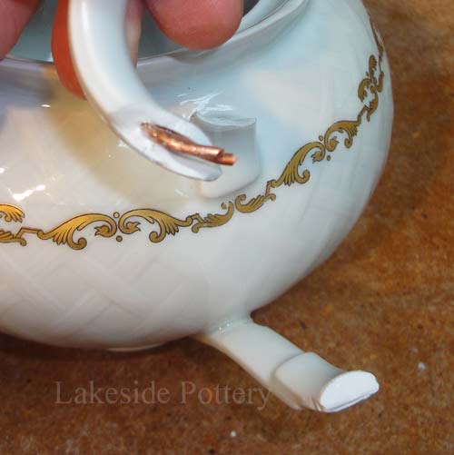 Limoge teapot - broken - french porcelain