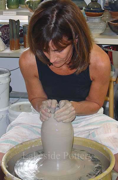 clay for functional thrown pottery