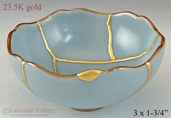kintsugi Japanese bowl using real gold
