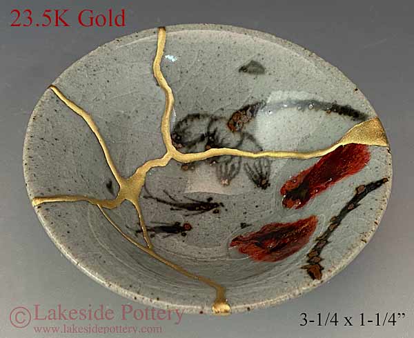 Kintsugi art using real gold process
