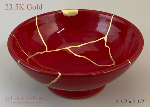 Shiny Black Kintsugi Bowl small black & Gold Kintsugi 