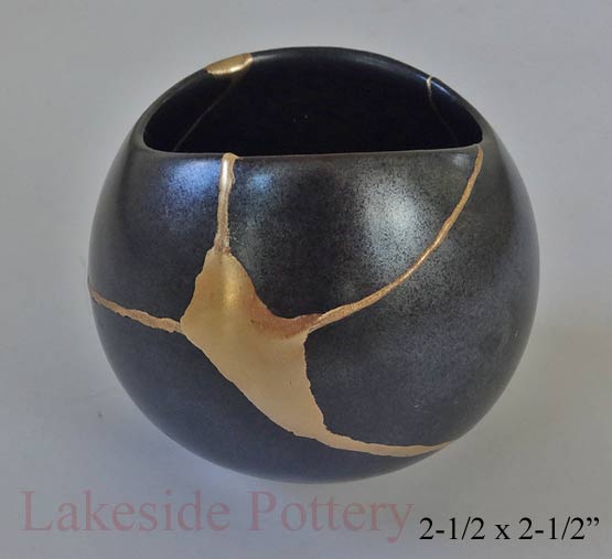 Mending with gold - Kintsugi