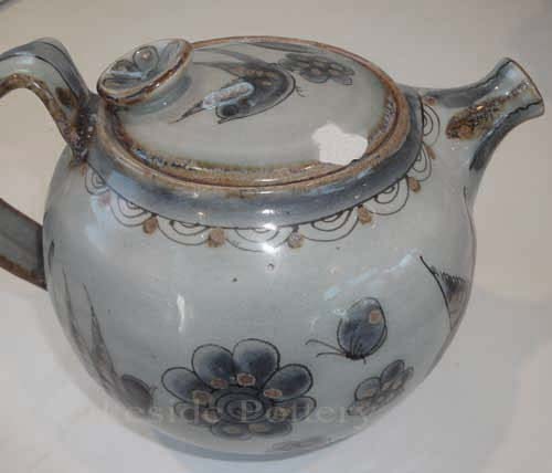 Chipped teapot lid needs repair