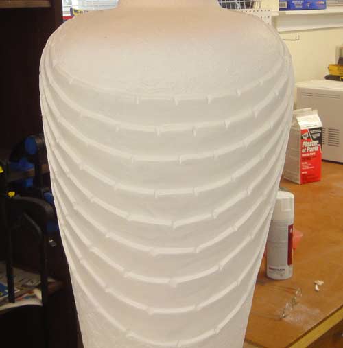 Plaster lamp ready for painting