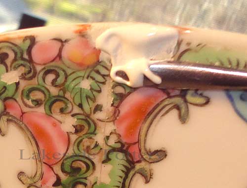 filling cracks on broken ceramic plate